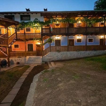 Недкова Къща Hotel โคปริฟชทิทซา ภายนอก รูปภาพ