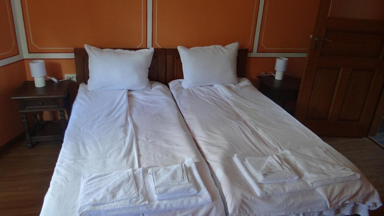 Недкова Къща Hotel โคปริฟชทิทซา ภายนอก รูปภาพ