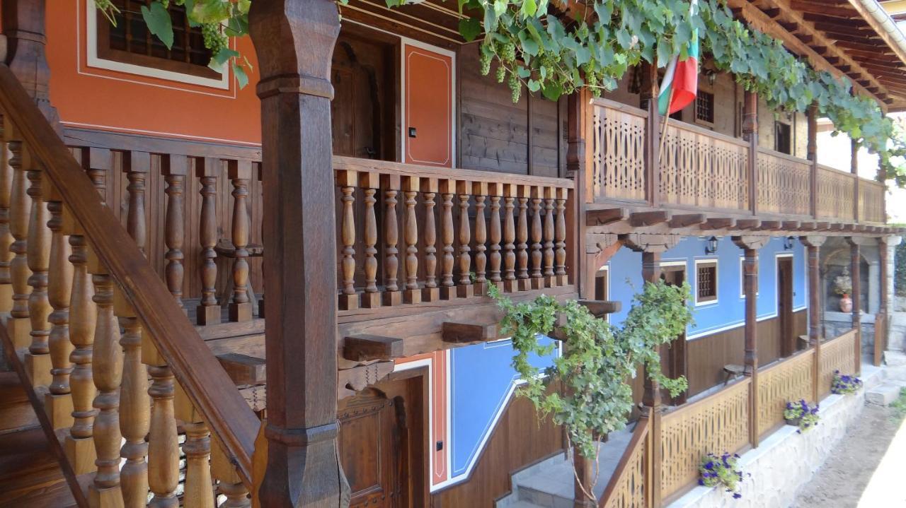 Недкова Къща Hotel โคปริฟชทิทซา ภายนอก รูปภาพ