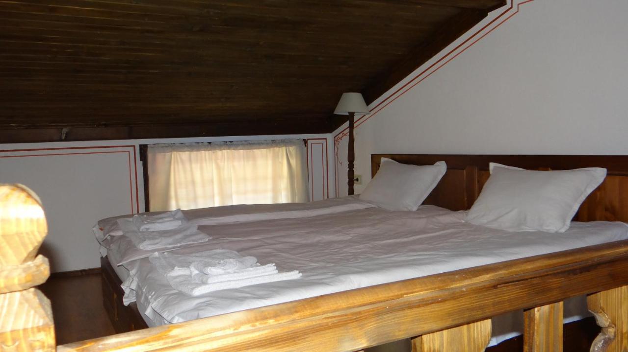Недкова Къща Hotel โคปริฟชทิทซา ภายนอก รูปภาพ