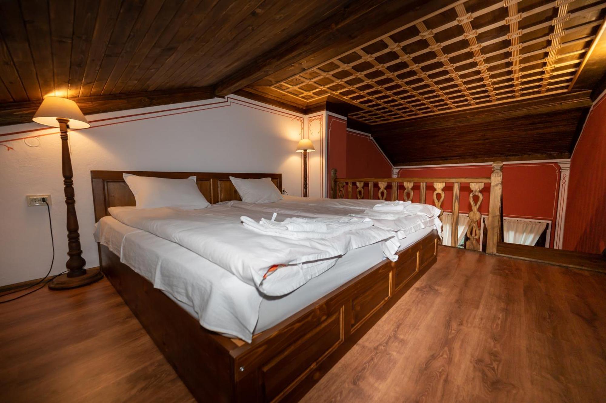 Недкова Къща Hotel โคปริฟชทิทซา ภายนอก รูปภาพ