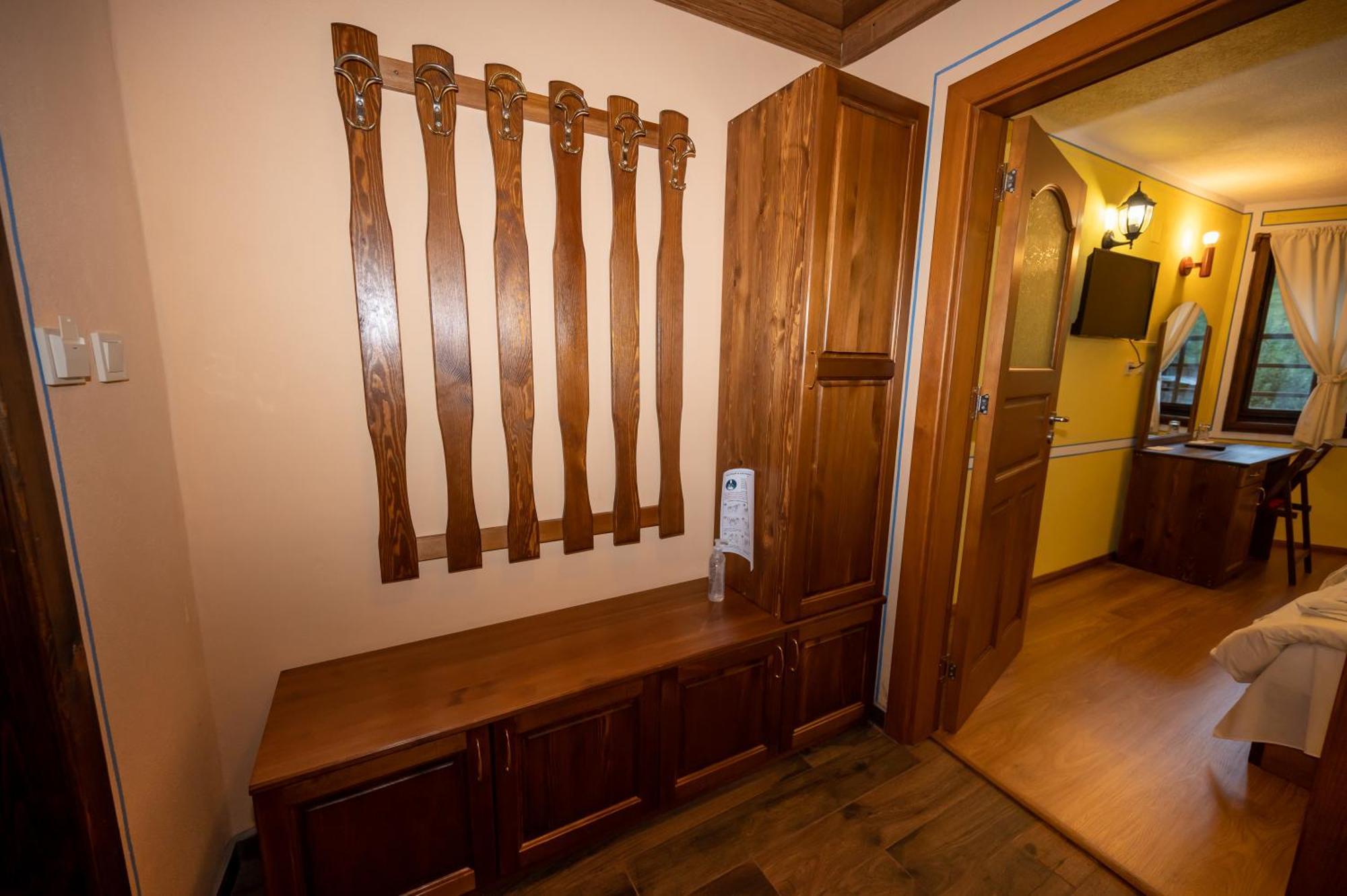 Недкова Къща Hotel โคปริฟชทิทซา ภายนอก รูปภาพ