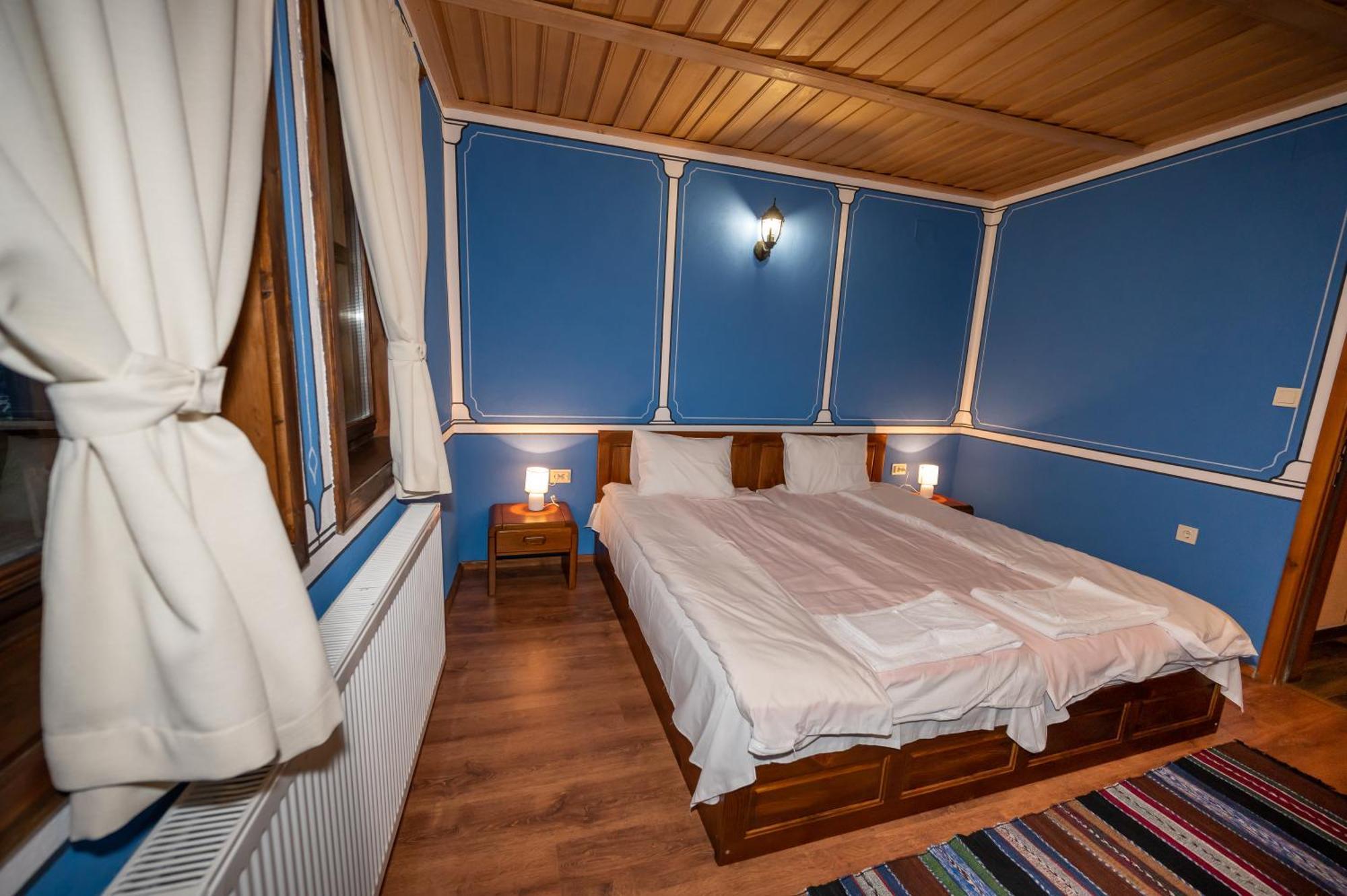 Недкова Къща Hotel โคปริฟชทิทซา ภายนอก รูปภาพ