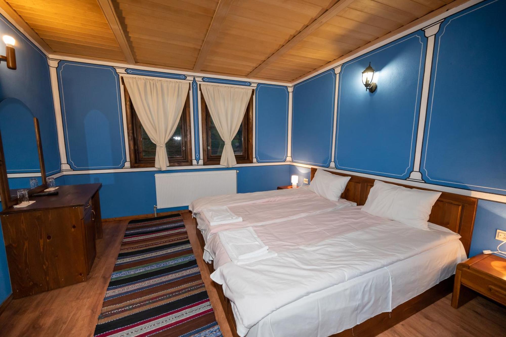 Недкова Къща Hotel โคปริฟชทิทซา ภายนอก รูปภาพ